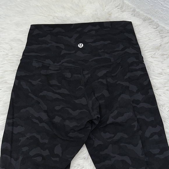 Lululemon Align Crop *21" Sequoia Camo Print Deep Coal Black - Picture 5 of 5